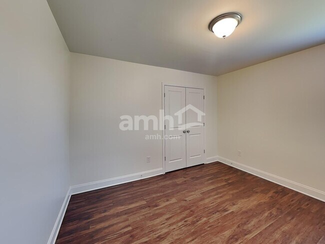 Building Photo - 164 Hazel Pk Dr