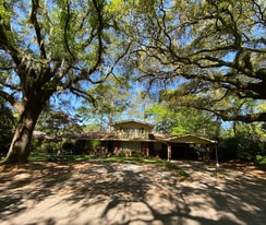 Building Photo - 5525 Waters Dr