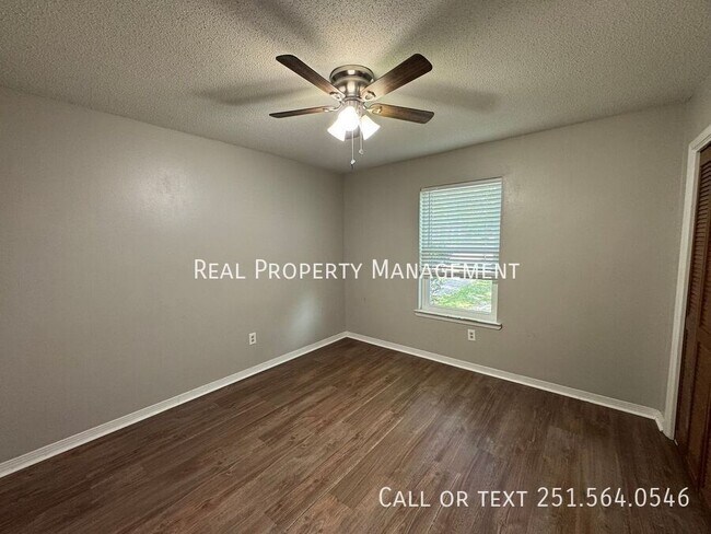 Building Photo - 2808 Westmoor Ct