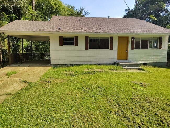 Primary Photo - 554 Launcelot Rd