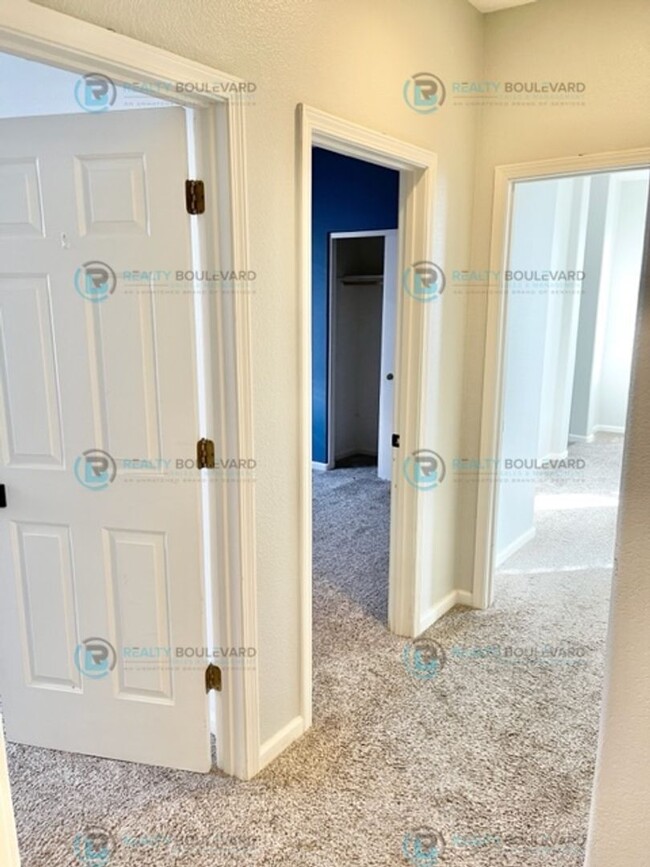 Building Photo - Charming 3-Bedroom Home in Sky Vista Villa...