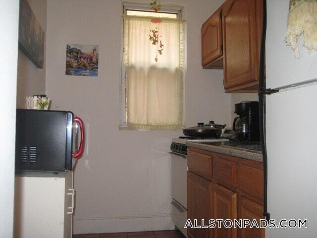 Building Photo - 15 Scottfield Rd