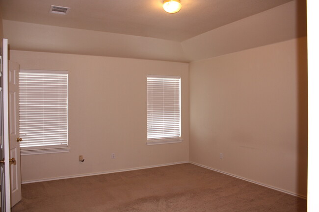 Building Photo - Spacious 4 bedroom in Wildhorse Creek