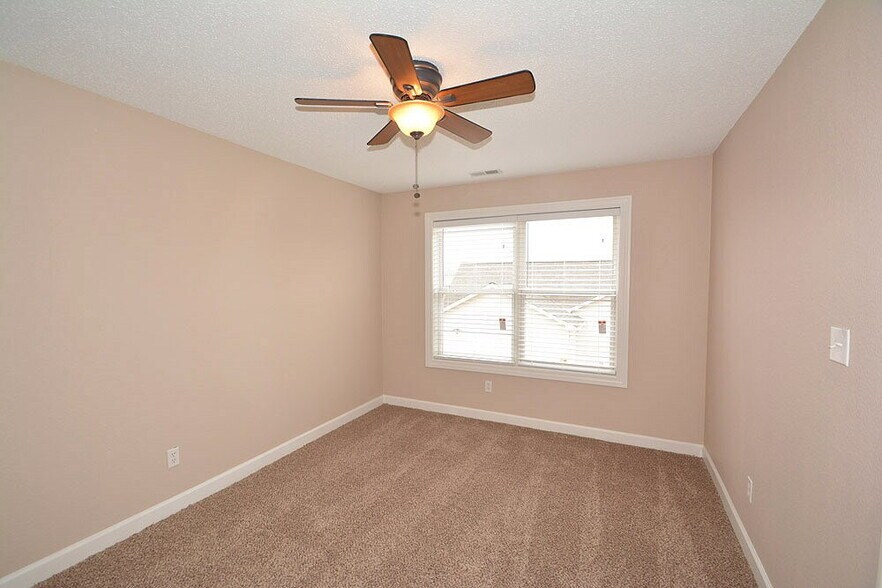 Building Photo - 19334 Sandbar Dr