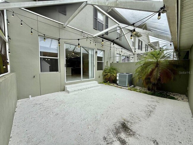 Building Photo - 10653 Marsha Dr