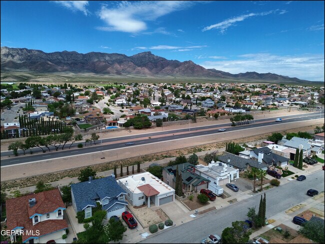 Building Photo - 11109 Loma Grande Dr