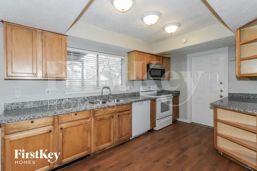 Building Photo - 3311 Birch Creek Dr