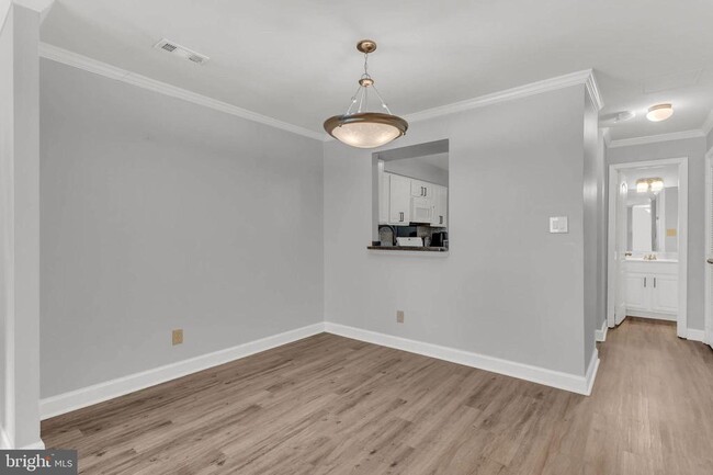 Building Photo - 3829 Chesterwood Dr