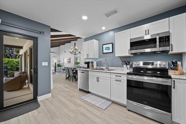 Building Photo - 4 Ironwood Way N