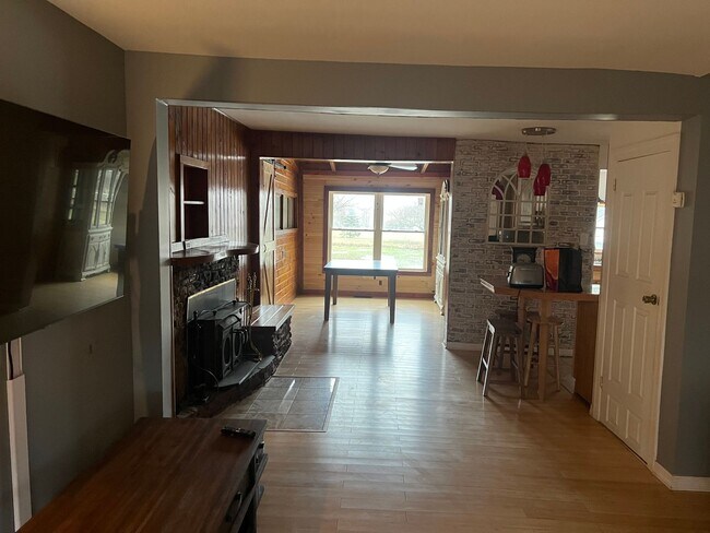 Building Photo - 69 Leroy Street