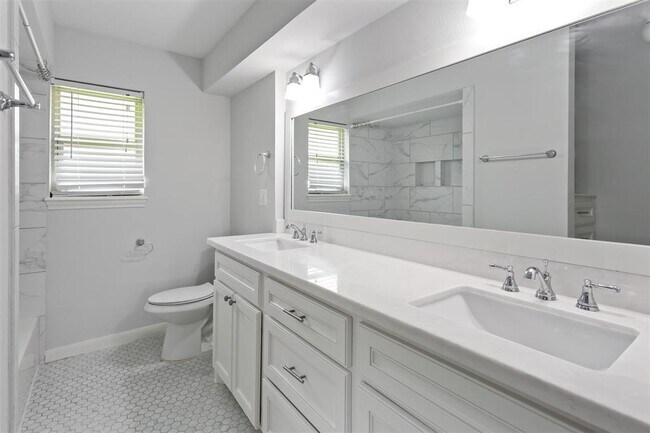 Building Photo - 4414 Belle Glade Dr