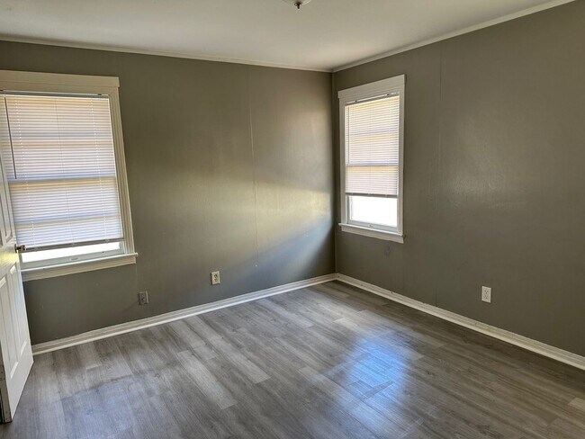 Building Photo - Bossier 3 Bed 1 bath Apartment
