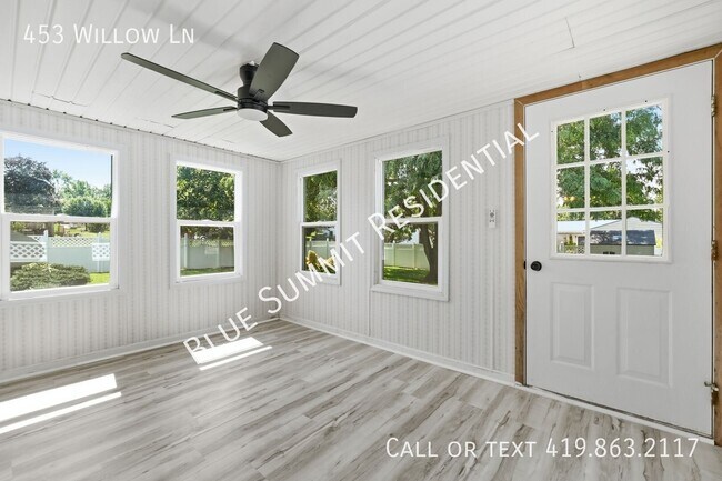 Building Photo - 453 Willow Ln