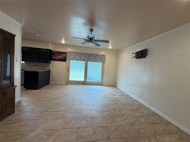 Building Photo - 6402 Tarna Ln