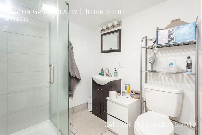 Building Photo - 3126 N Seminary Ave