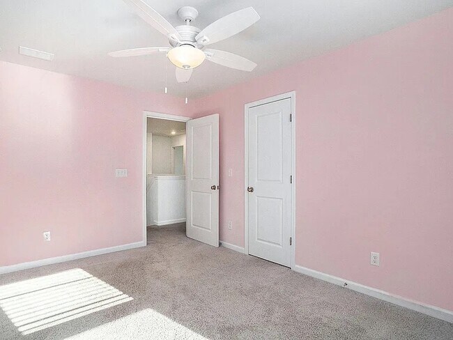 Building Photo - 294 Torslanda Ln