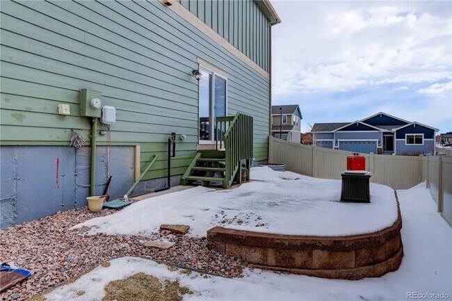 Building Photo - Beautiful 3 Bedroom 3 Bath Home Available for Rent!