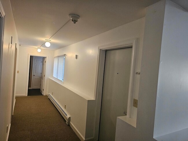 Building Photo - 30 Sterling Ln