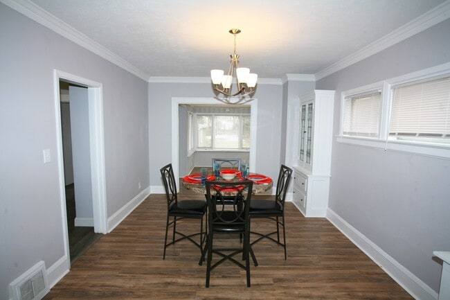 Building Photo - Gorgeous & Completely Rehabbed 3 Bed - 1.5 Bath Colonial for Rent!