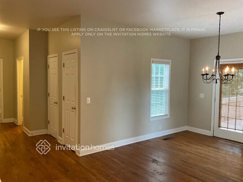 Building Photo - 573 Alexander Farms View SW