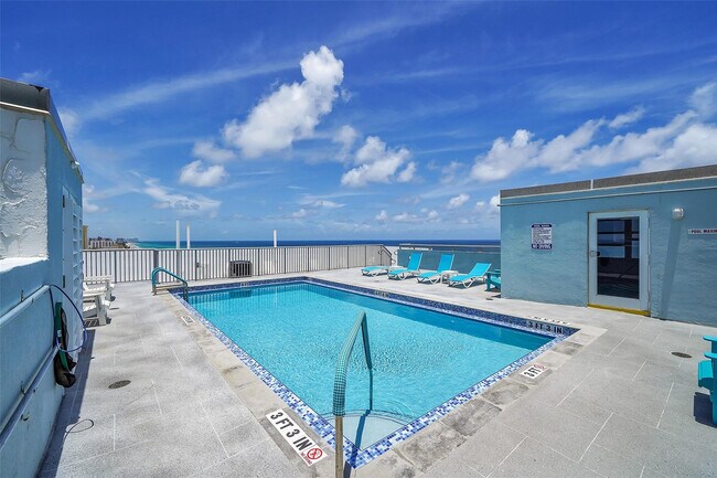 Building Photo - 400 N Surf Rd