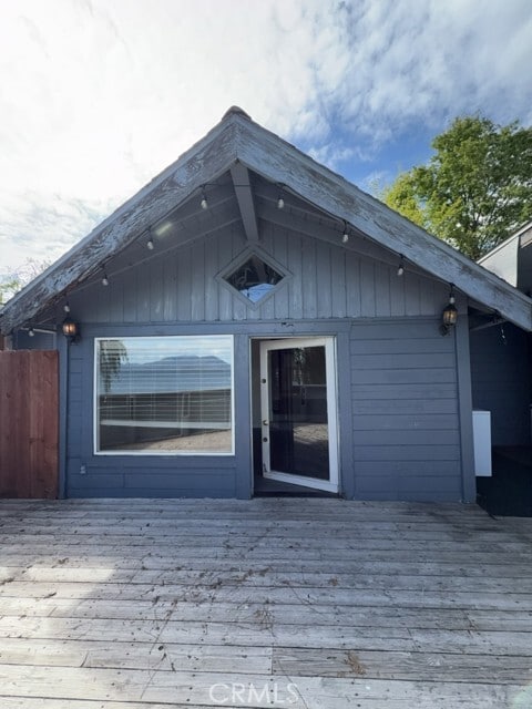 Building Photo - 3230 Lakeshore Blvd