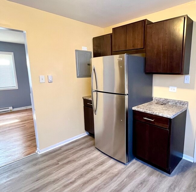 Building Photo - 9106 S Halsted St