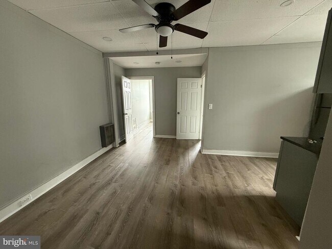 Primary Photo - 2213 W Tioga St