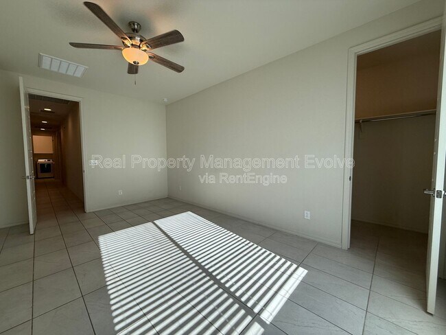 Building Photo - 8755 W Solano Dr