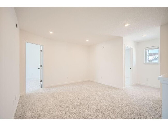 Building Photo - 1082 Jubert Dr