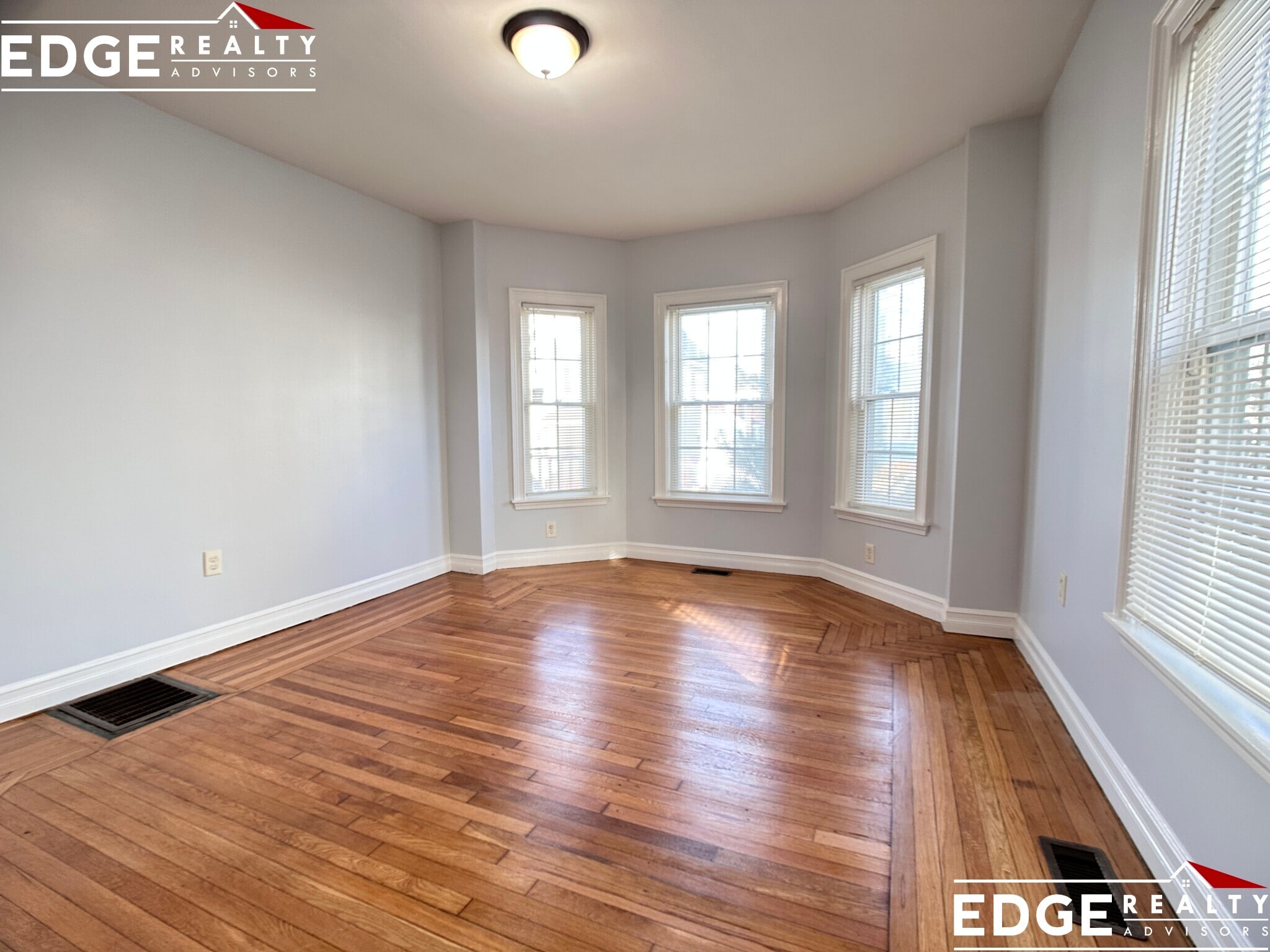 Building Photo - 41 Dracut St