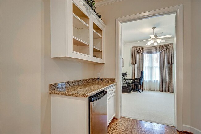 Building Photo - 6331 W Mystic Meadow