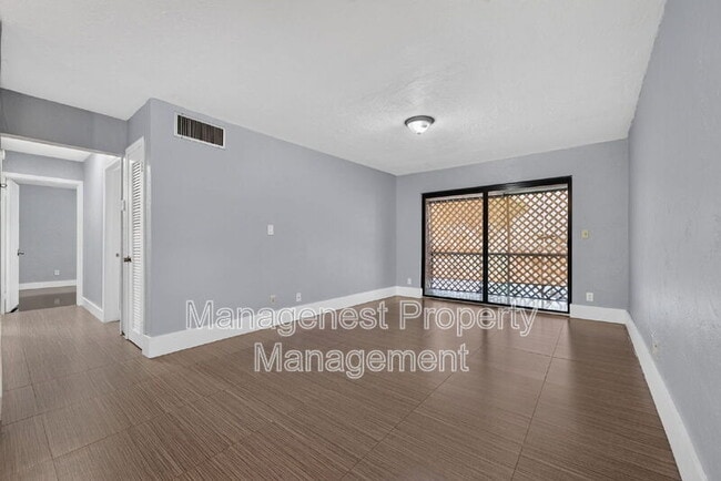 Building Photo - 8701 SW 141st St