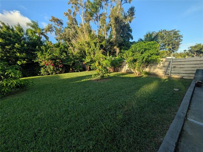 Building Photo - 140 N Briggs Ave