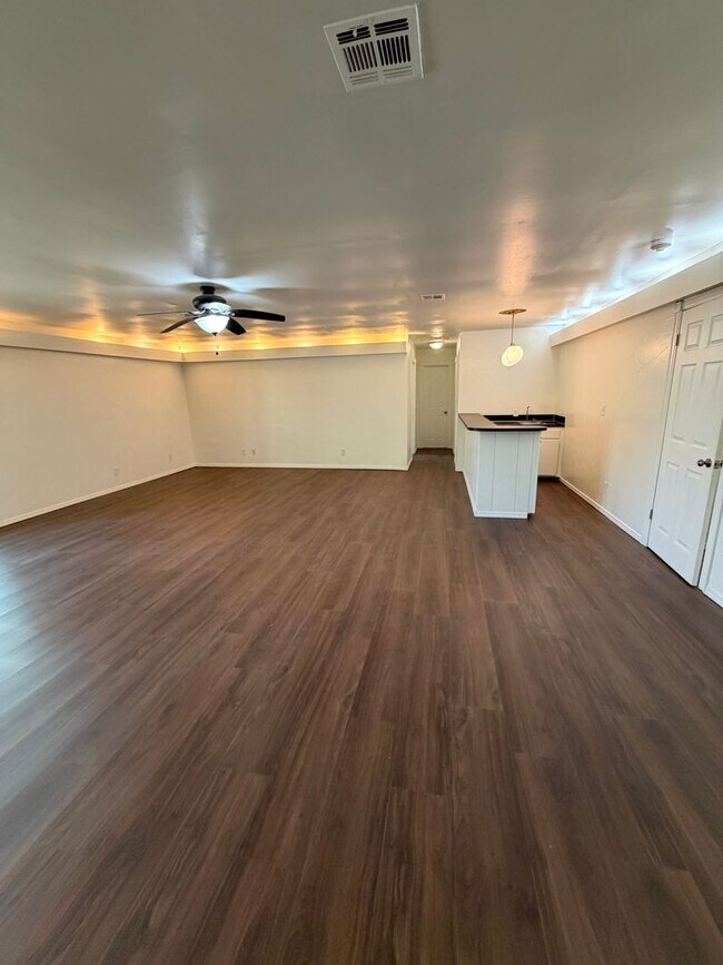 Building Photo - Spacious 4 Bed Home in Prime Claremore Location