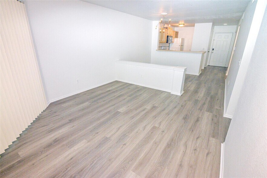 Building Photo - 1705 Palm Cove Blvd