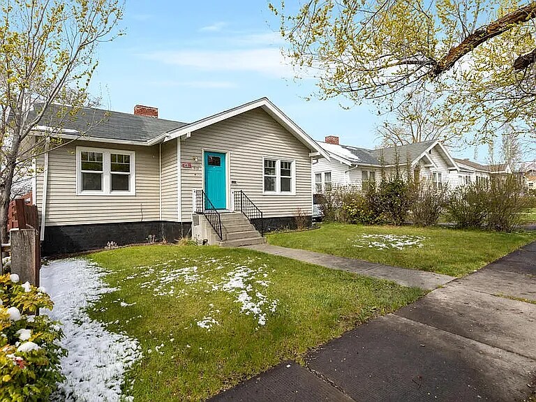 Building Photo - 302 Pacific Terrace