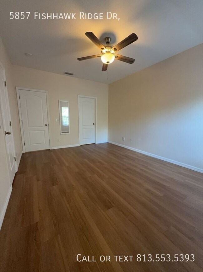 Building Photo - 5857 Fishhawk Ridge Dr