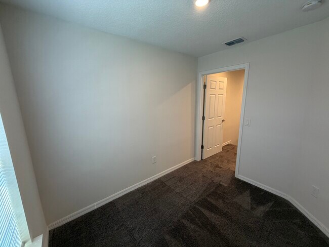 Building Photo - 2138 Penny Ln