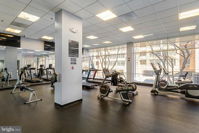 Building Photo - 800 4th St SW