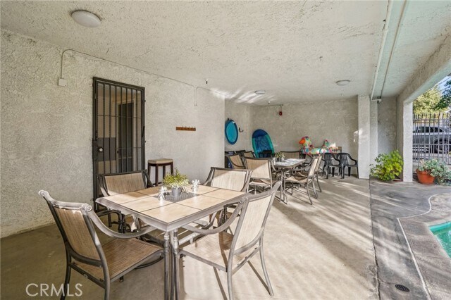 Building Photo - 11162 Camarillo St