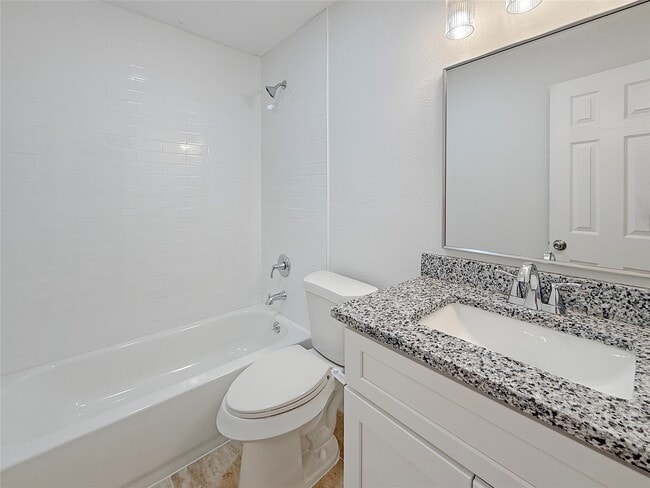 Building Photo - 1016 E Walker St