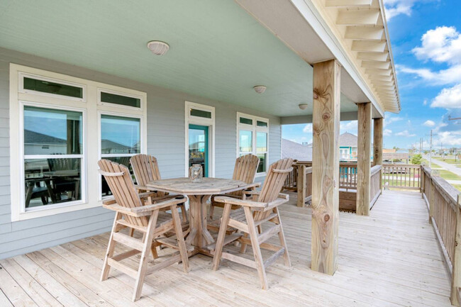 Building Photo - 951 Gulf Shores Dr