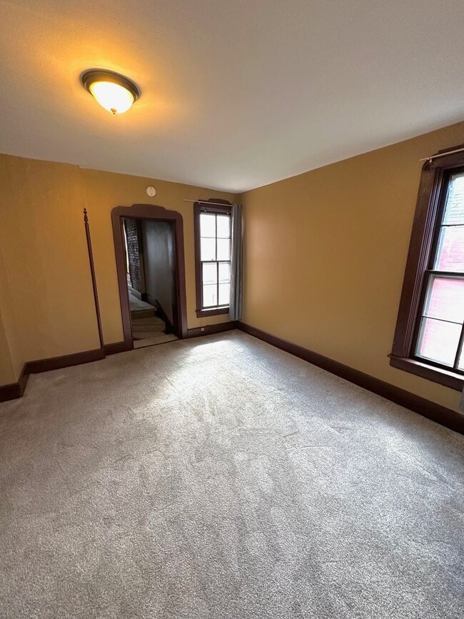Building Photo - 1305 Spring St