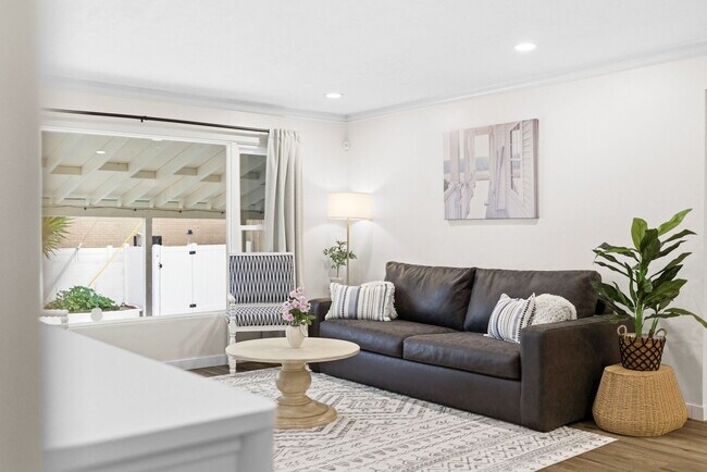 Building Photo - 1404 Lieta St