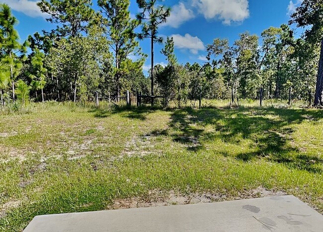 Building Photo - 2127 W Landmark Dr