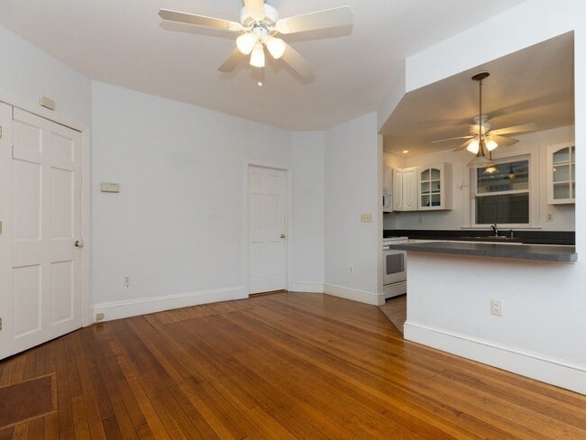 Building Photo - 128 Ashmont St