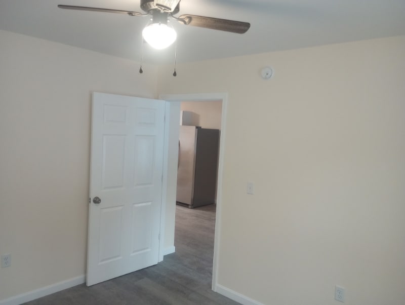 Building Photo - 10 Boulder Dr