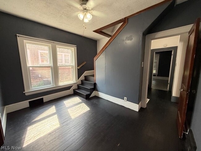 Building Photo - 1504 Preston Ave