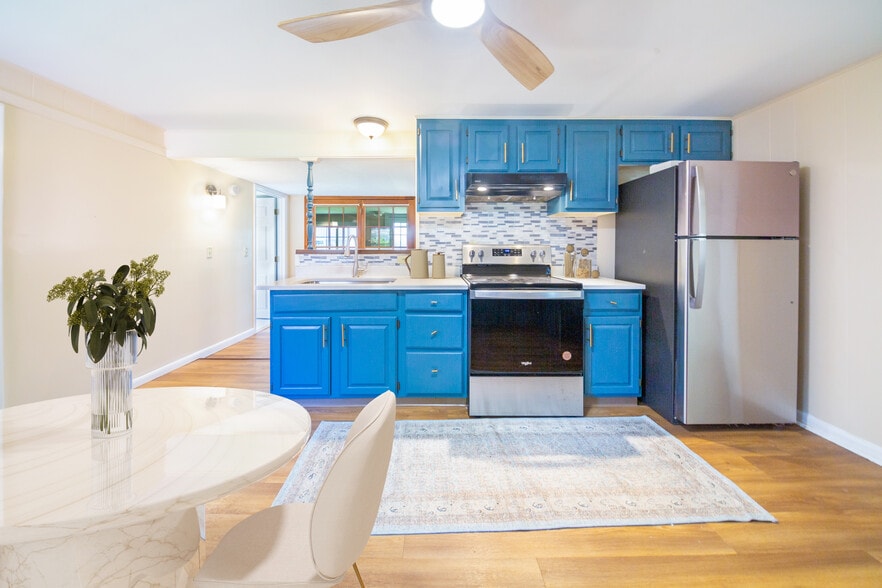 Kitchen with brand new stainless steel appliances - 47 Pitkin St